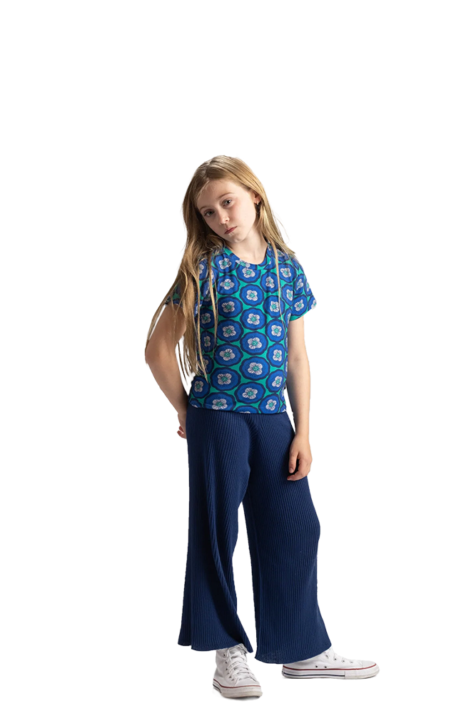 
                  
                    Carlee Tee - MacraeSkye
                  
                